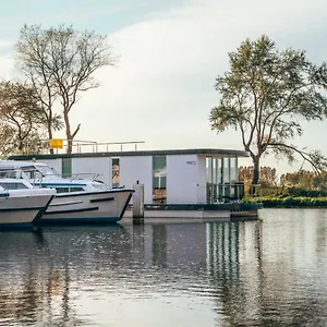 Homeboat Glamping Bateau-hôtel Nieuport