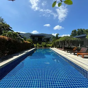 Ośrodek wypoczynkowy Baan Chainarong Ko Lanta